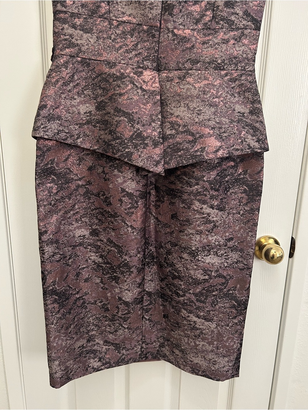 Feriani Couture 20103 Dusty Mauve Floral Jacquard V-Neck Midi Dress | Size 14 - Picture 9 of 11
